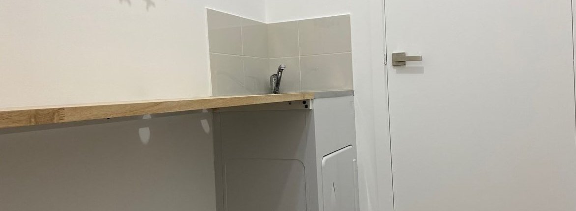 support-independent-living-epping-2-laundry-felicity-holistic-care SIL house in Epping showing the laundry