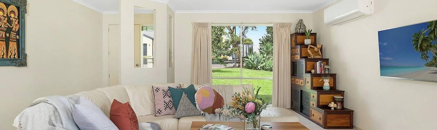 support-independent-living-sil-waurn-ponds-living-room-felicity-holistic-care SIL house in Waurn Ponds showing the living room