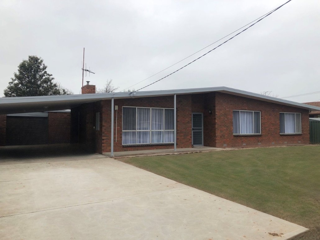 SIL house 2 in Shepparton Front of house